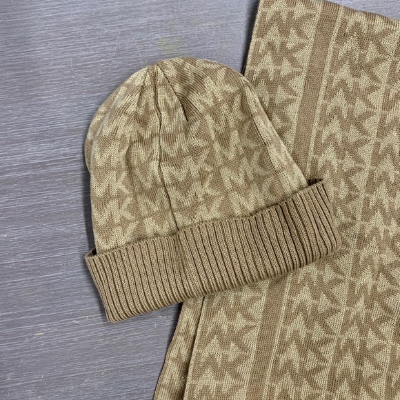 MICHAEL Michael Kors Hat and Scarf Set - Picture 2 of 4